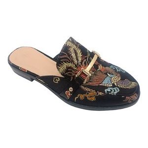 NWT Wild Diva black embroidered mule, size 6